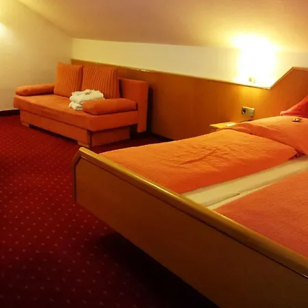 Hotel Goldbächel 3*