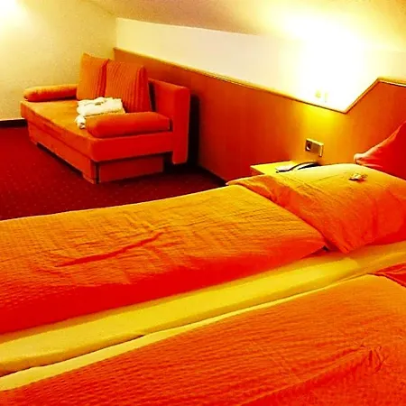 Hotell Goldbaechel Wachenheim an der Weinstraße