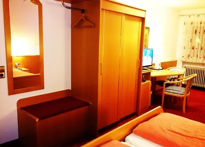 戈尔巴切尔酒店 3*