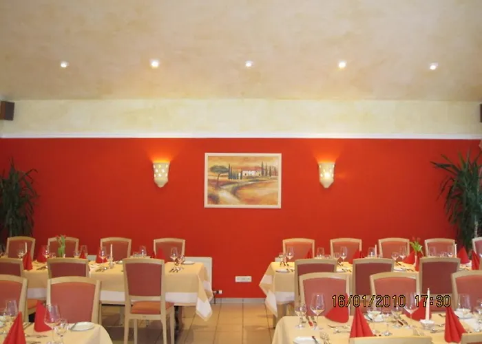 Goldbaechel Szálloda